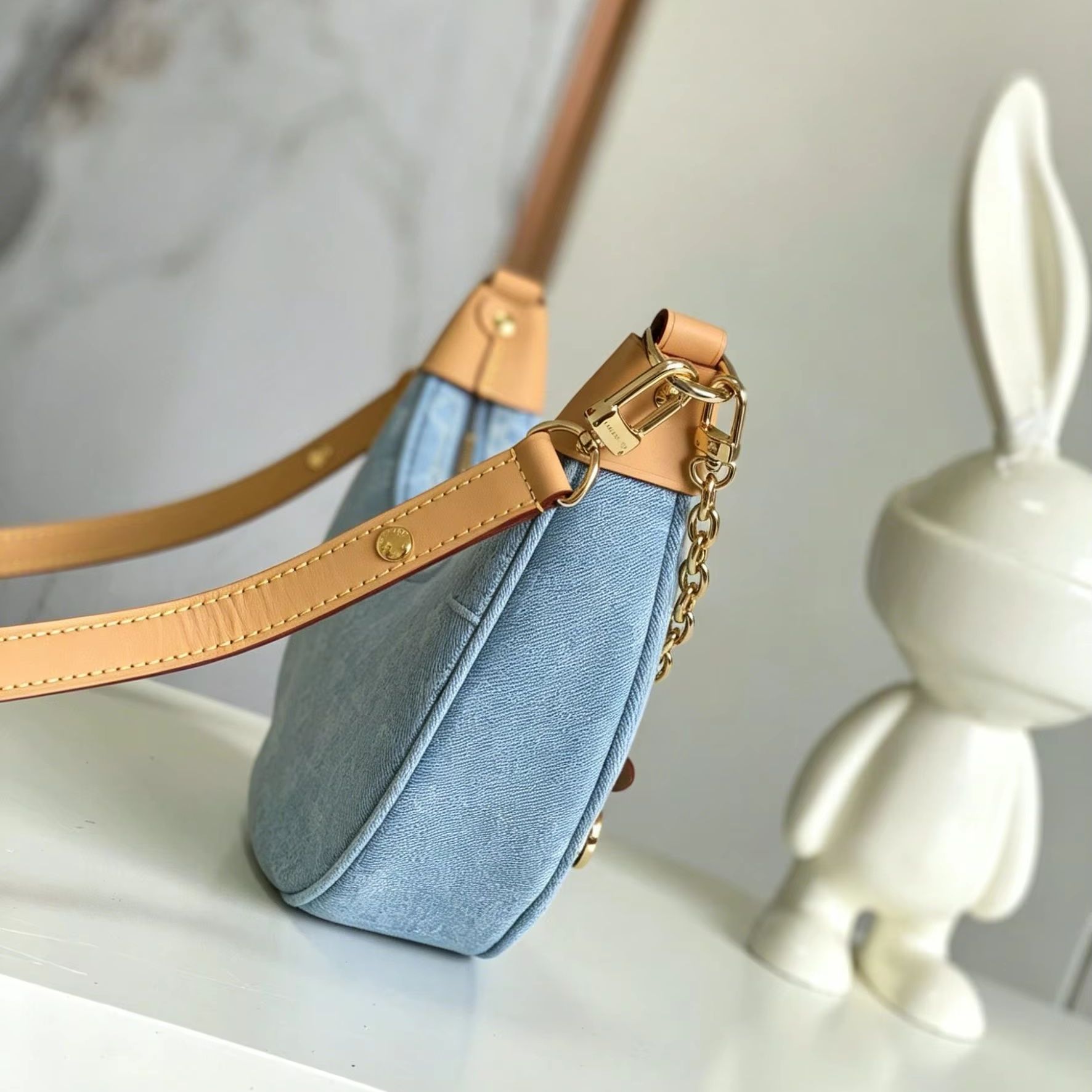 Luxury Bags Denim - Bolsa Hobo em Denim Jacquard Azul